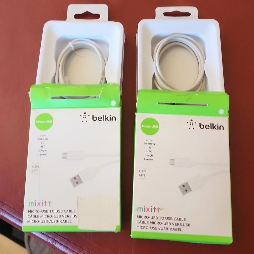 NIB Belkin: MixitMicro USB ChargeSync Cable, 4ft/1.2M, White